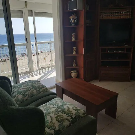 Piso De 4 Dormitorios A Pie De La Playa Levante Apartment *